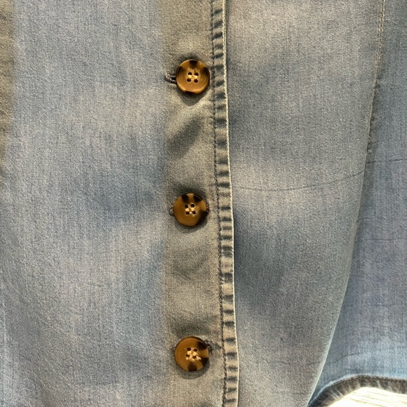 🛎️LAST CHANCE‼️🛎️Cute top - Picture 2 of 4